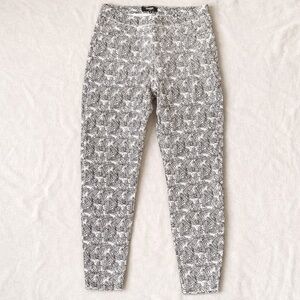 Orange Fashion Village Black & White Leaf Print Skinny Pants – Size M